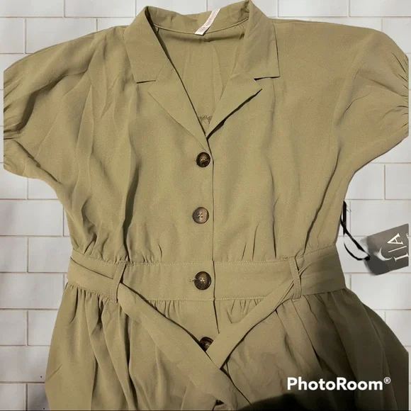 Belted Button Down Dress - Picture 3 of 6